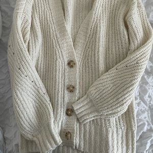 Cream-coloured knit cardigan